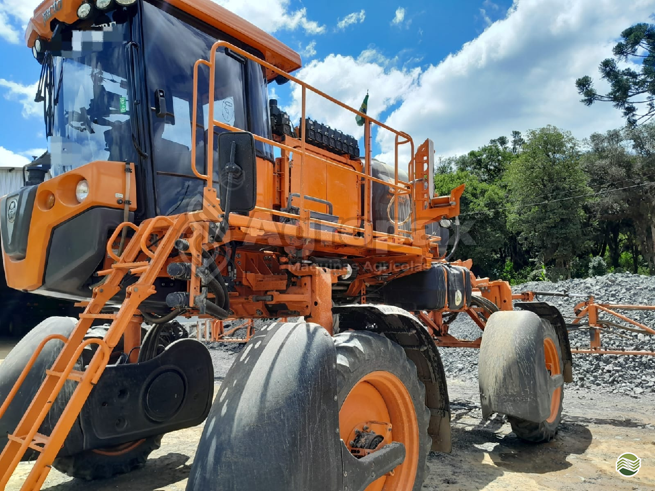PULVERIZADOR JACTO UNIPORT 2030 Agropax Máquinas Agrícolas TIBAGI PARANÁ PR
